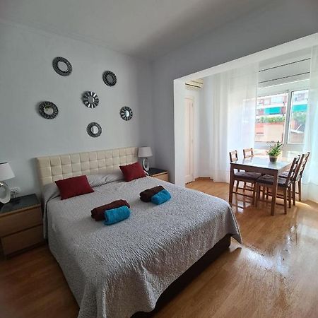 Rooms In The Center Of Барселона Екстериор снимка